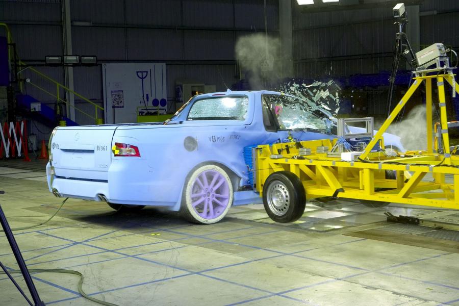  Holden Commodore VE SS Ute 2007 года  (фото 53 из 54)